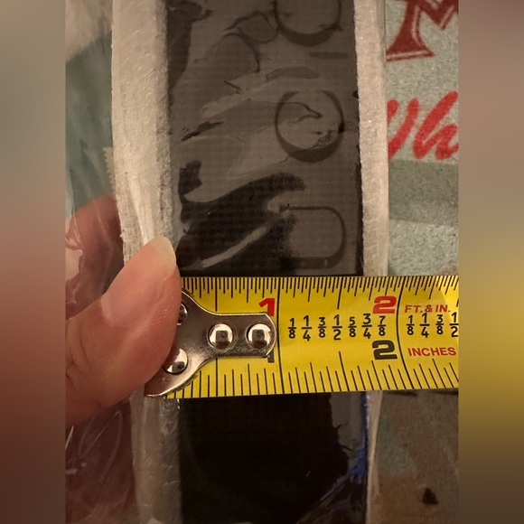 New GUCCI
Guccissima Large Luggage Collection - Picture 4 of 6